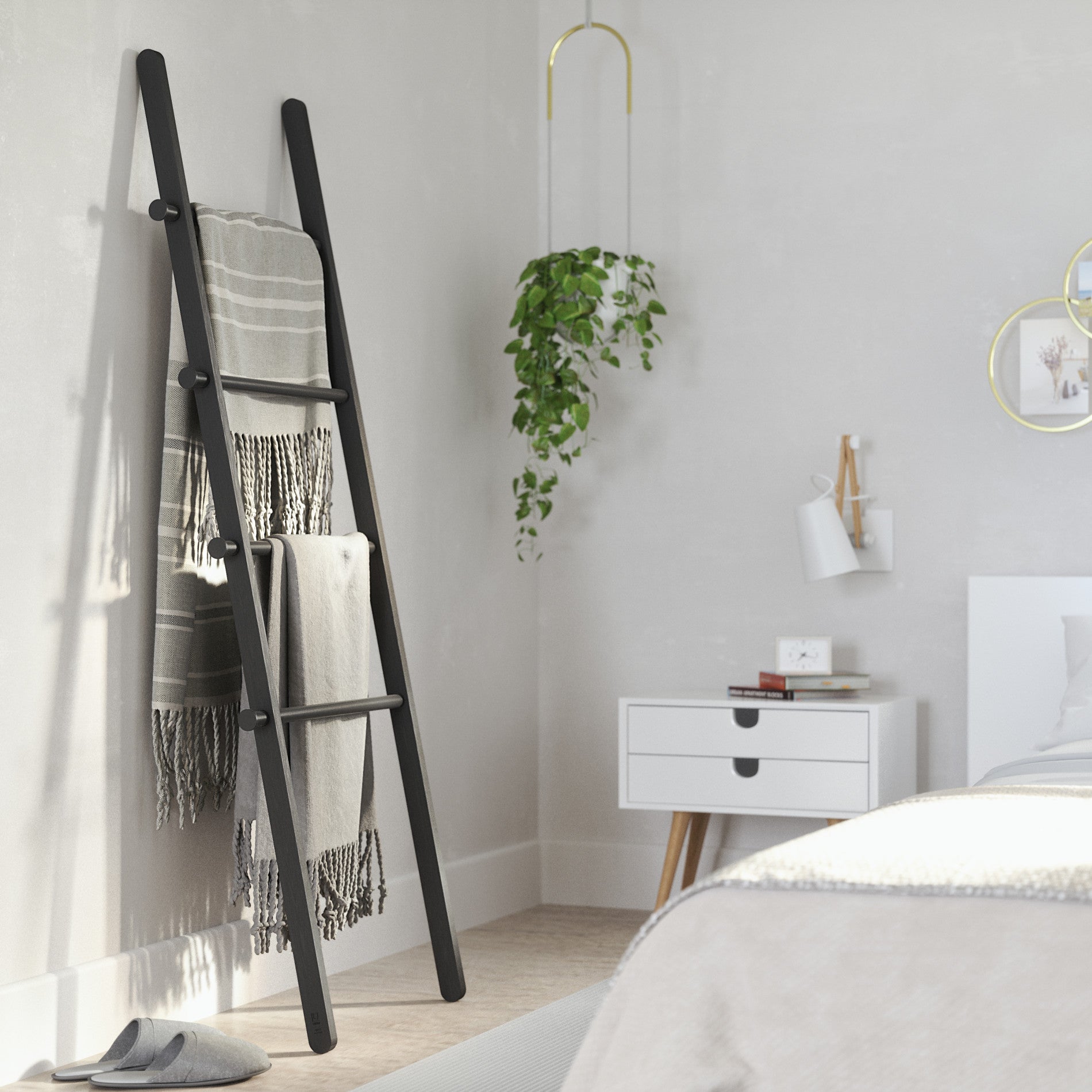 Leana Ladder - Compact & Sturdy Home Climbing Solution