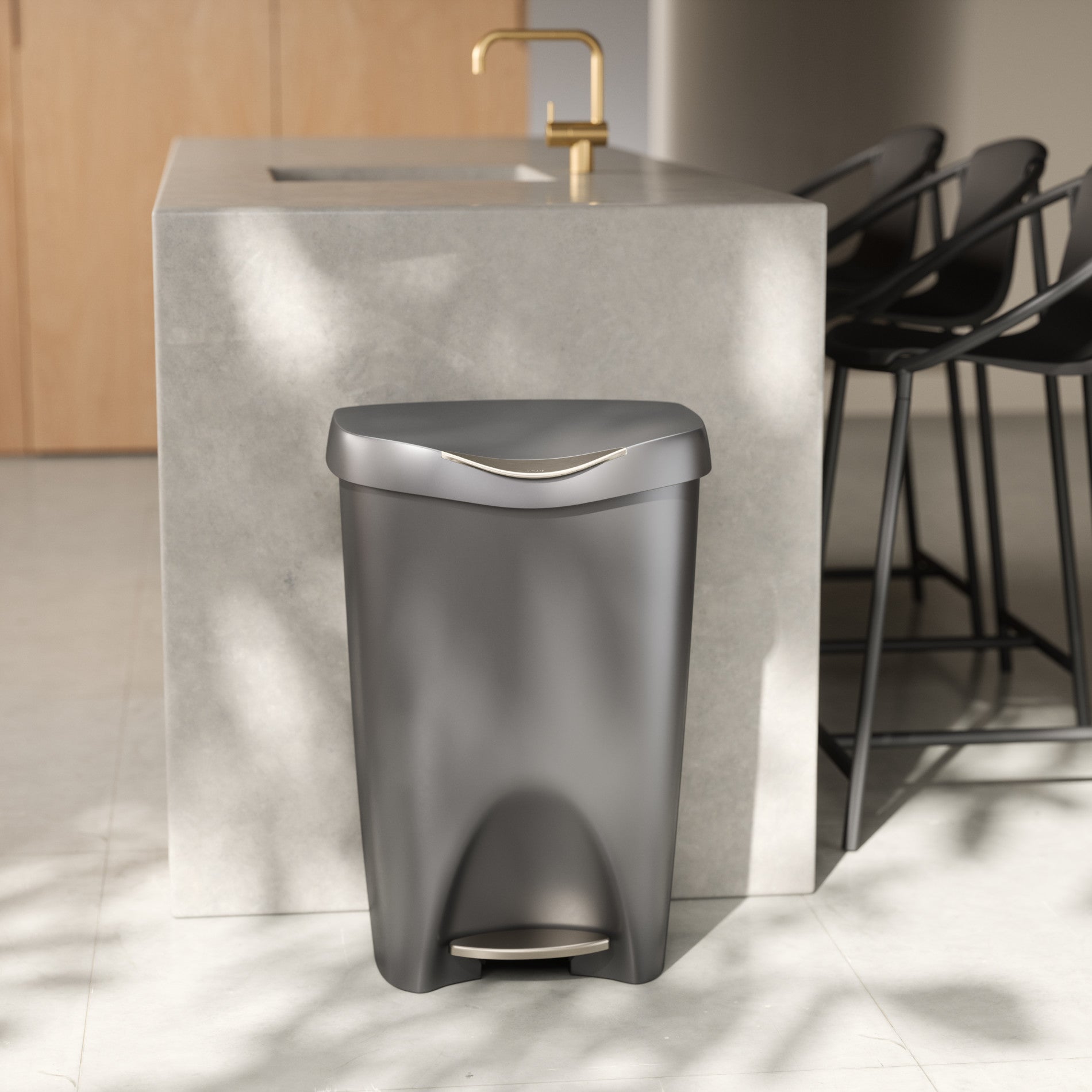Brim Foot Pedal Trash Can