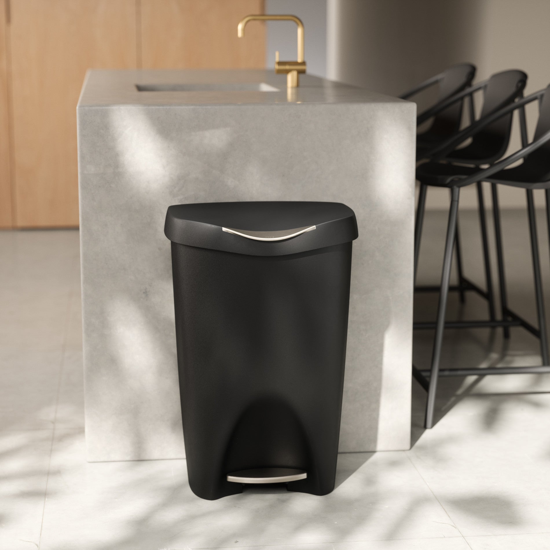 Brim Foot Pedal Trash Can