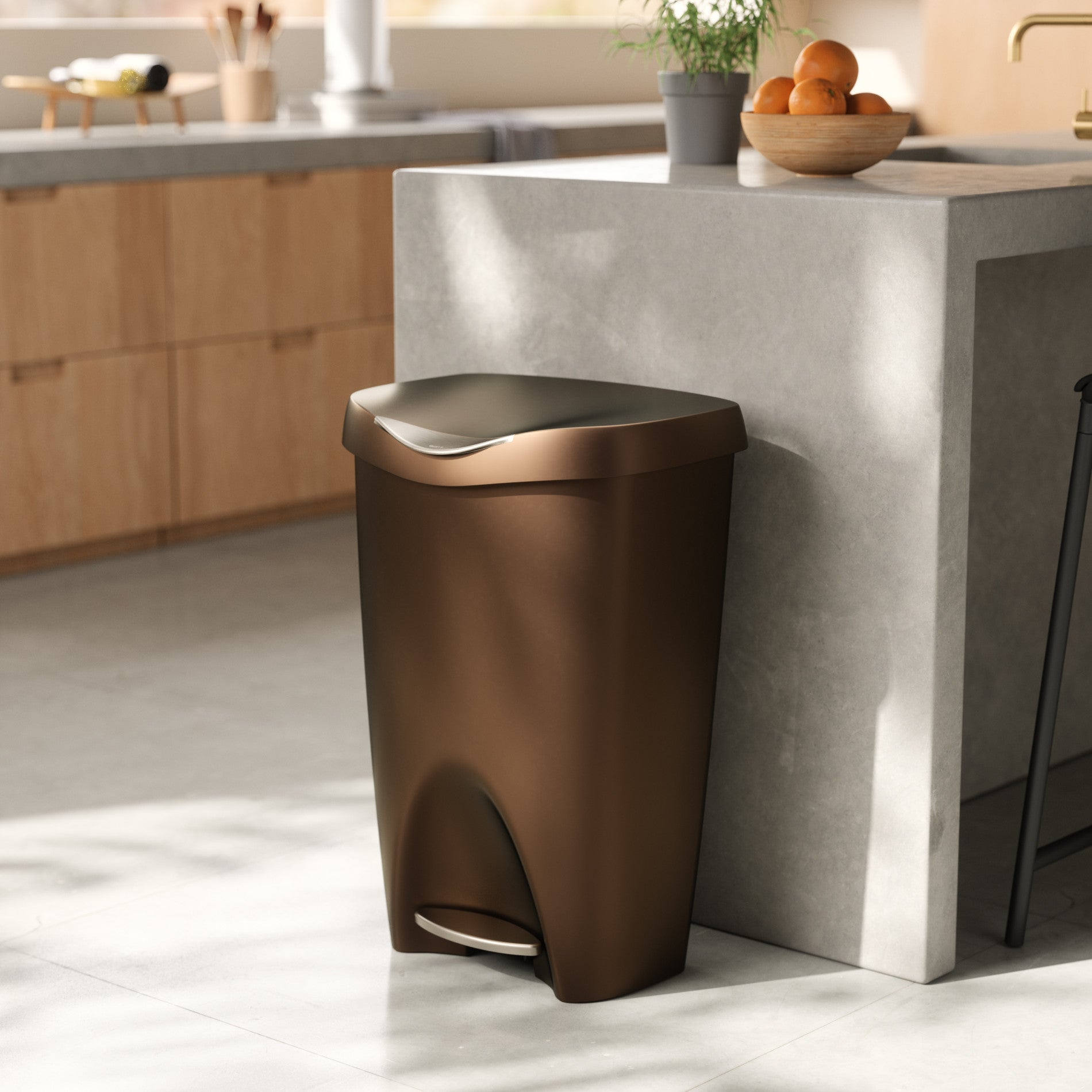 Brim Foot Pedal Trash Can